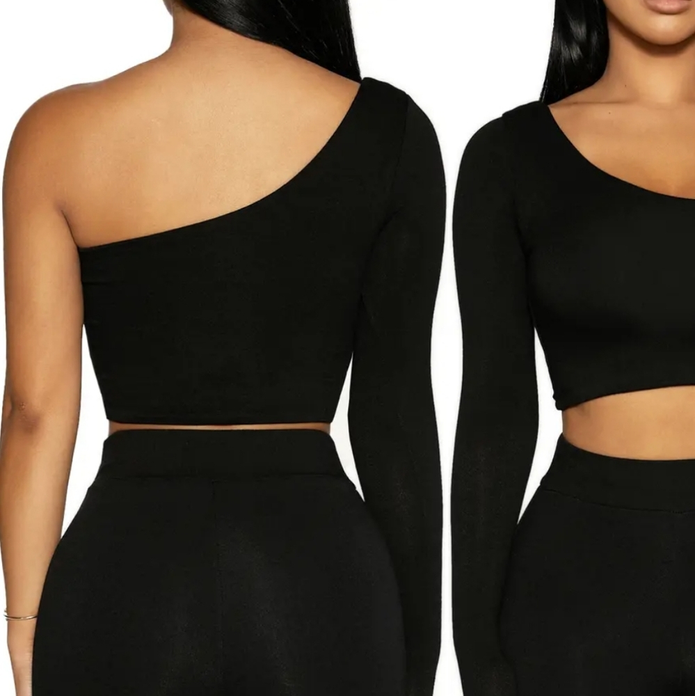 Naked Wardrobe one shoulder top